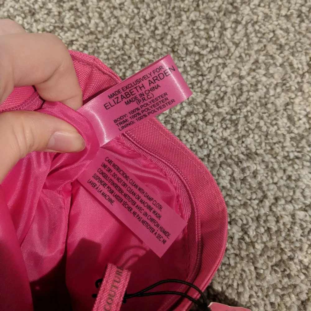 $2 w/bundle NWT Viva la juicy small cosmetic bag